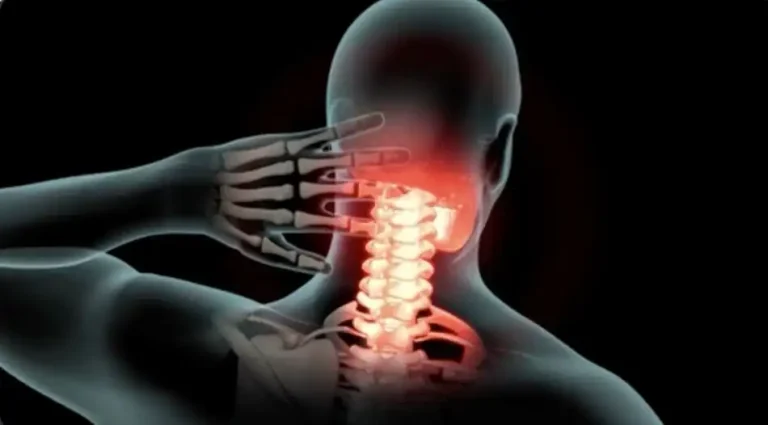 ভুল বালিশে বাড়তে পারে ঘাড় ও কাঁধের